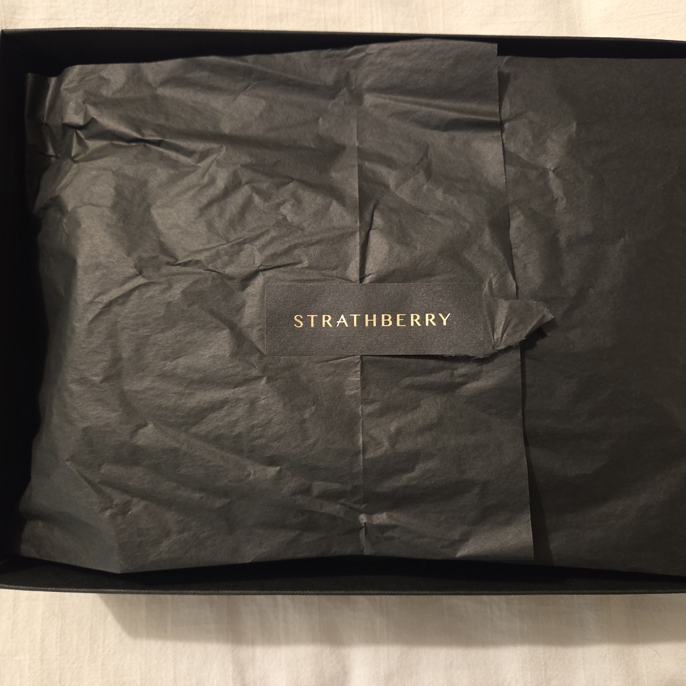 Strathberry Gray Leather Clutch with Gold Bar - Picture 3 of 12